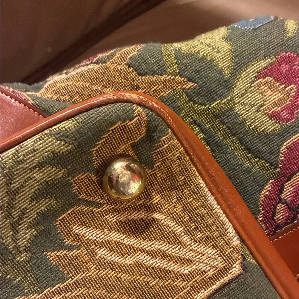 Vintage Floral Tapestry Tote with Leather Trim - Picture 5 of 6